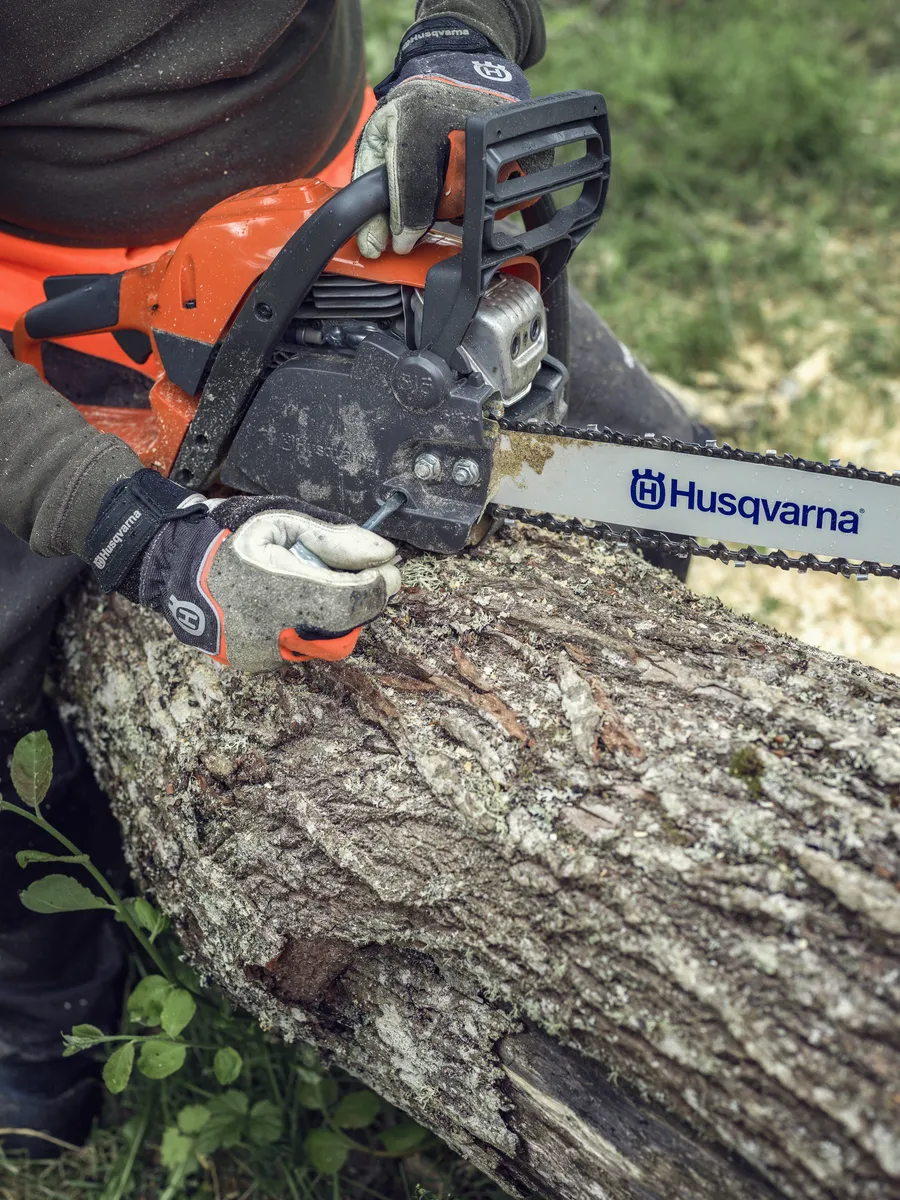 HUSQVARNA 135 Mark II - skats 2