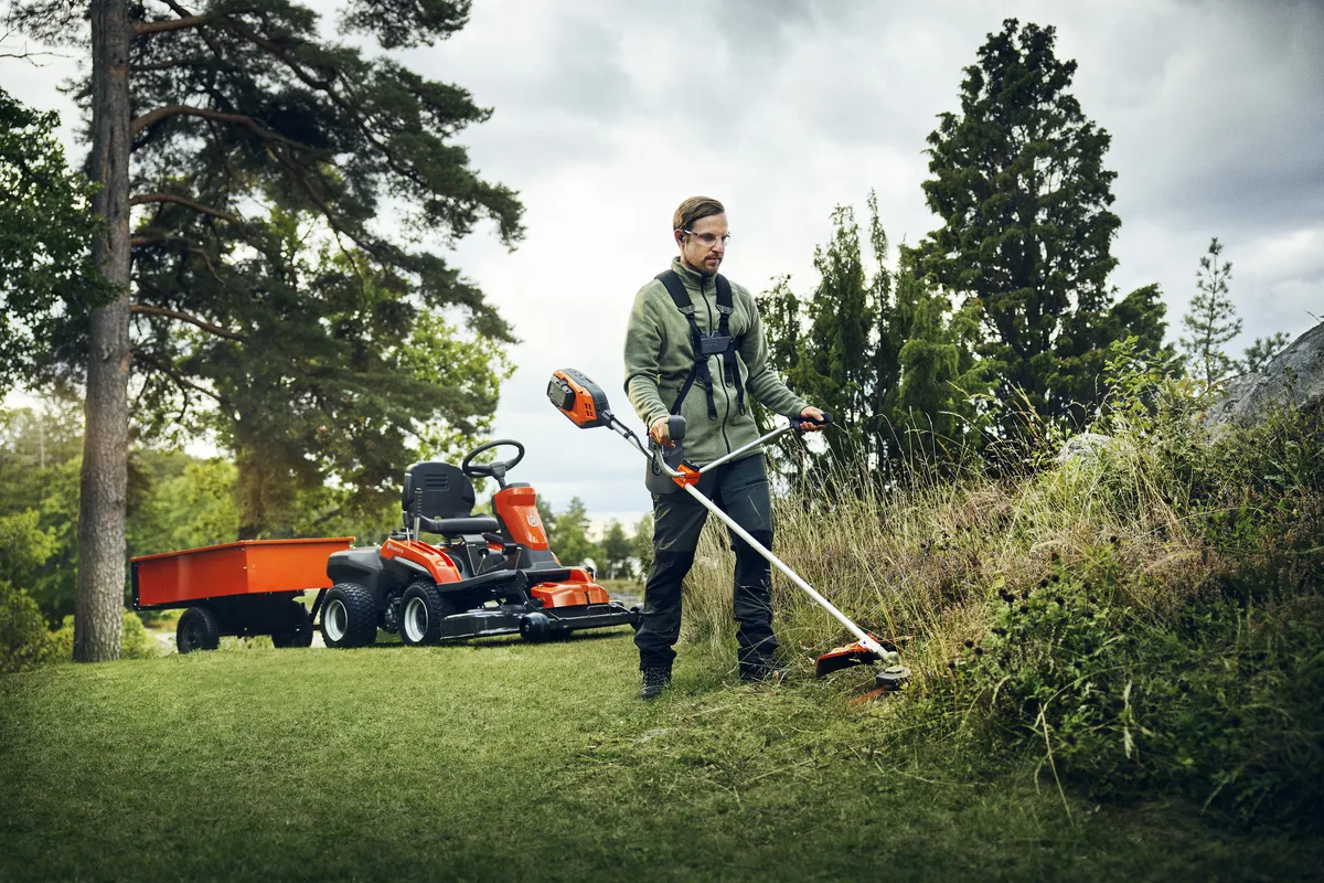 HUSQVARNA 325iR - skats 2