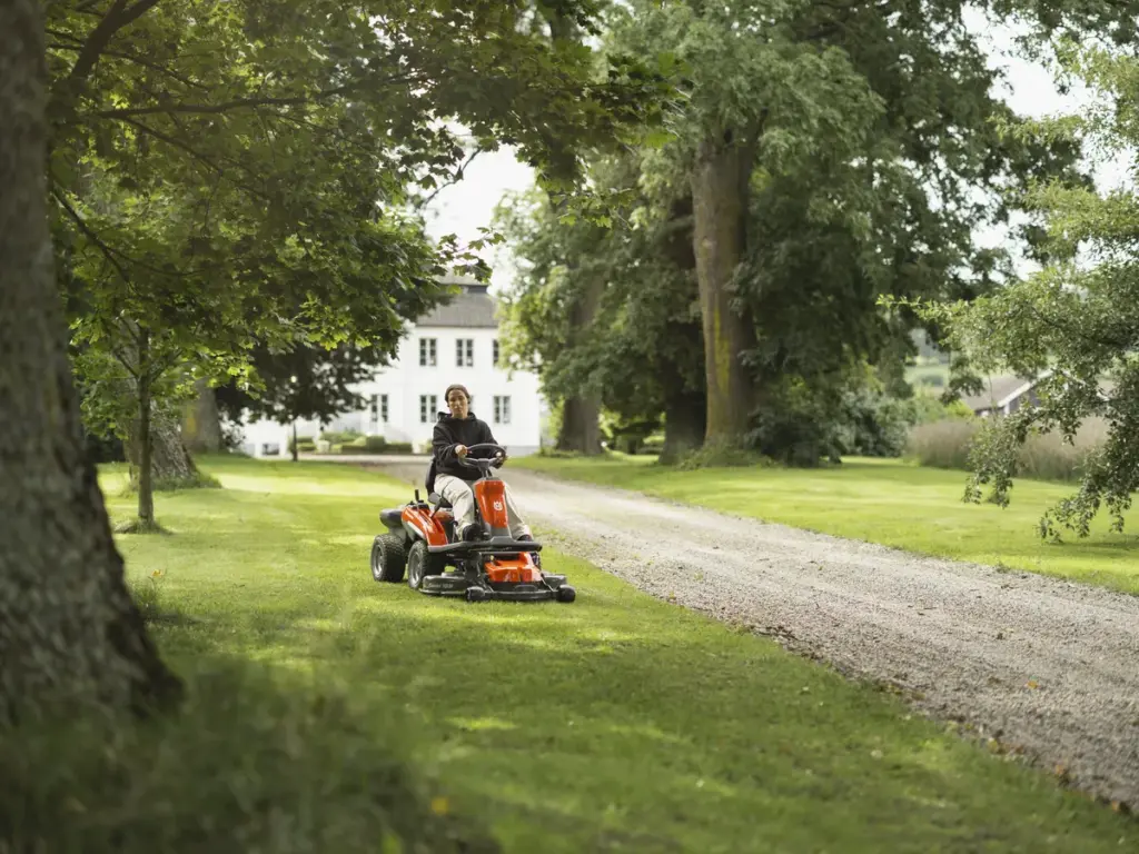 HUSQVARNA R 200iX - skats 4