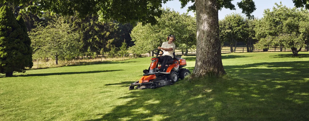 HUSQVARNA R 316TX - skats 2