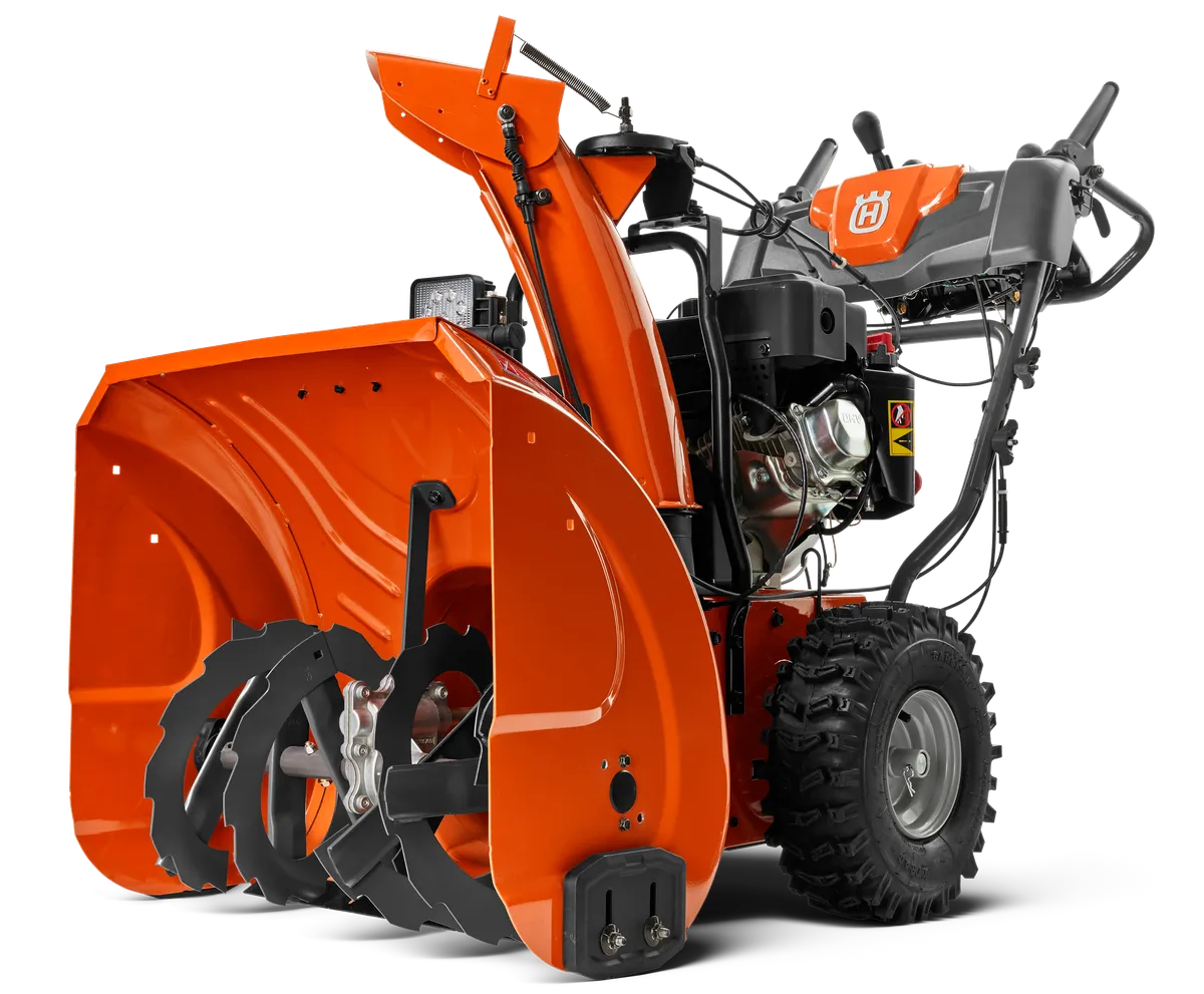 HUSQVARNA ST 224 - skats 2
