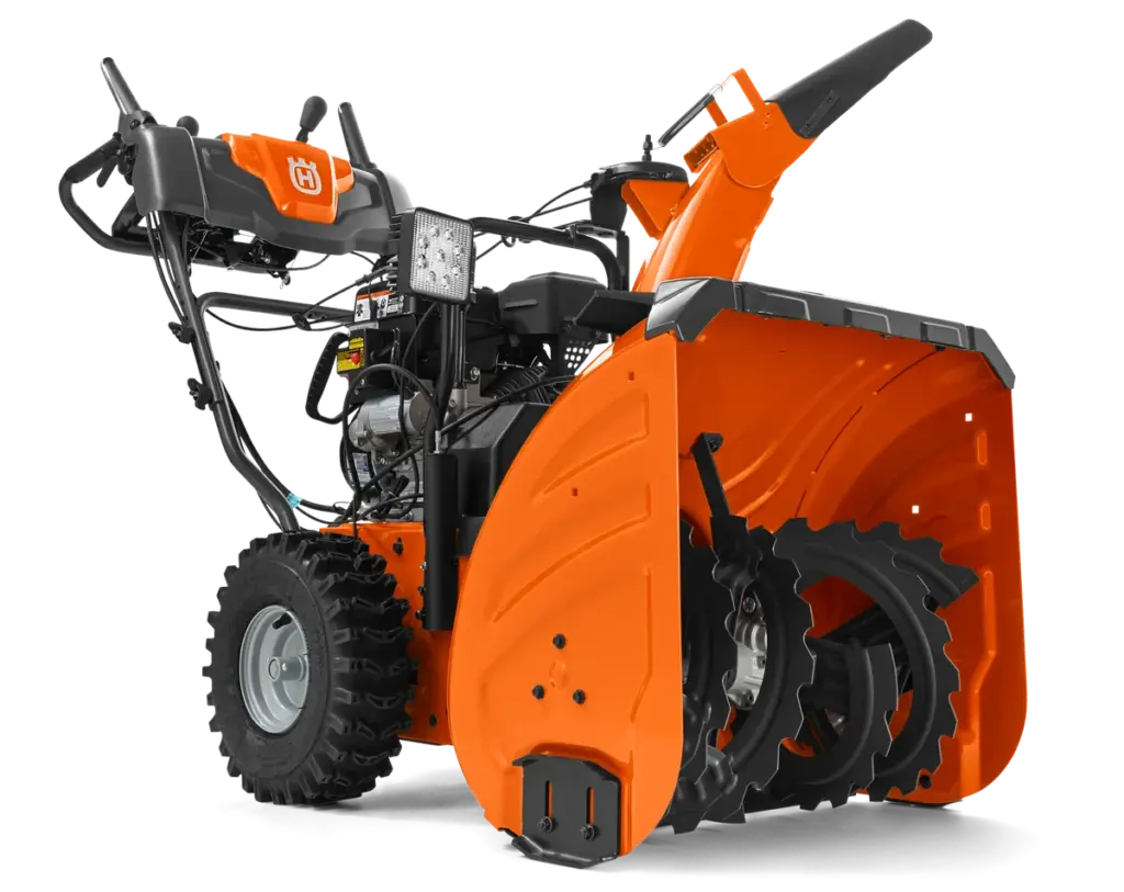 HUSQVARNA ST 324 - skats 1