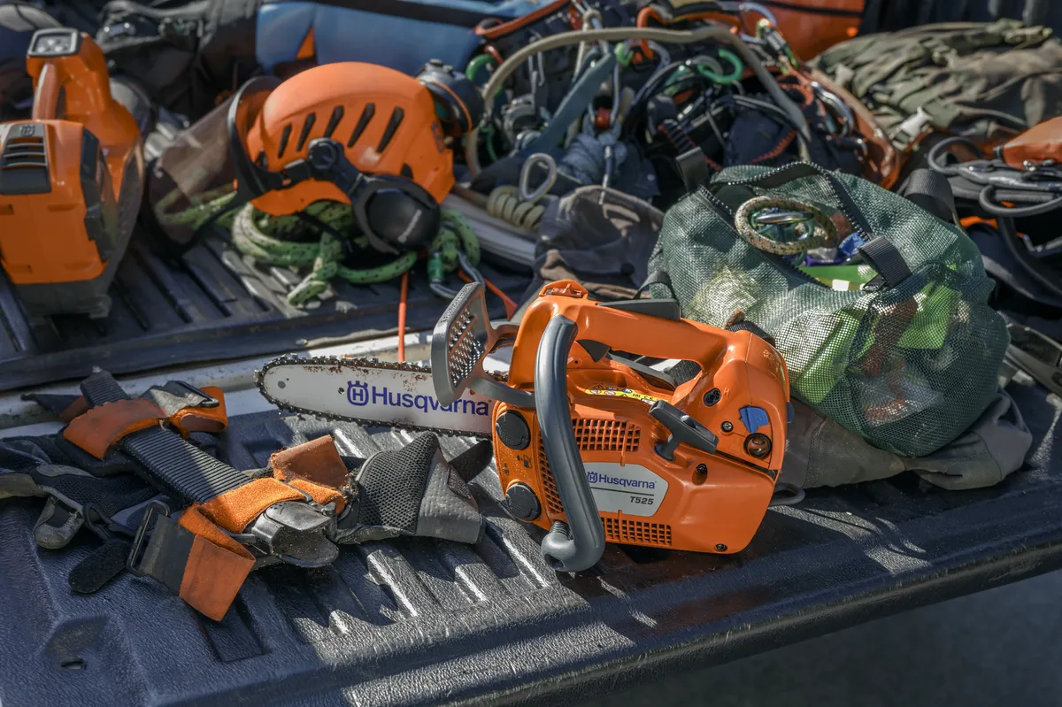 HUSQVARNA T525 - skats 4