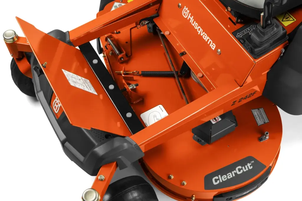 HUSQVARNA Z242F - skats 3