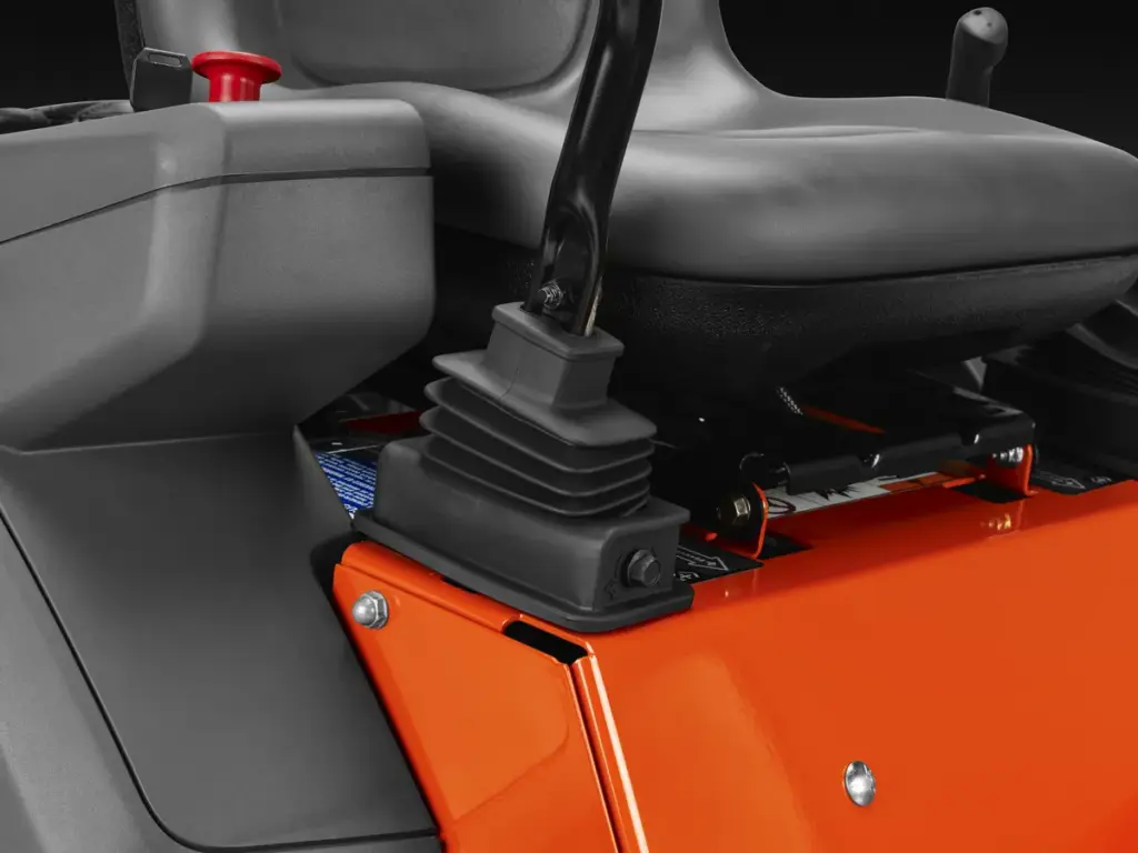 HUSQVARNA Z242F - skats 4